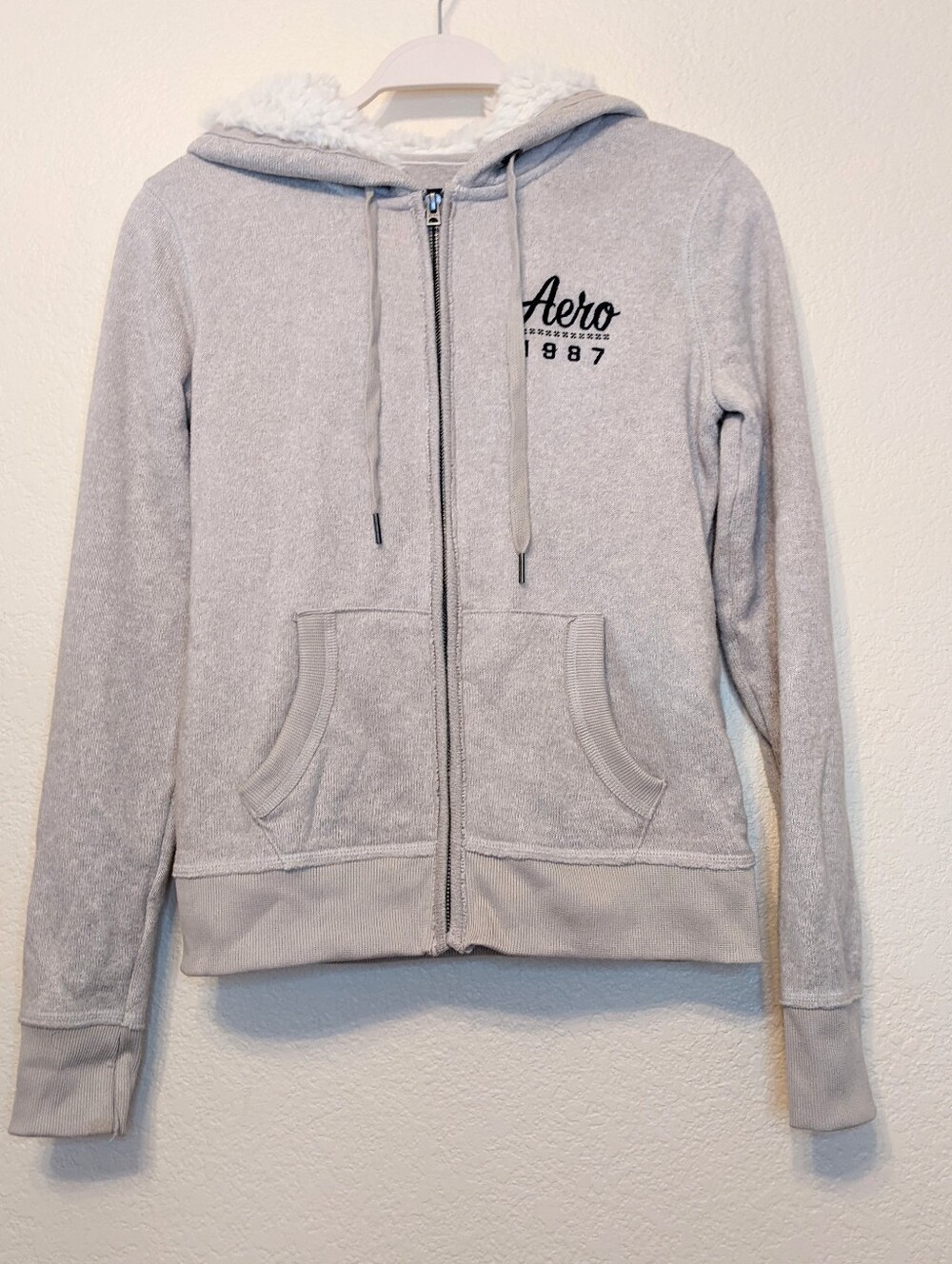 Vintage Aeropostale Grey Hoodie Fur Full Zip Drawstring Hood Size Small